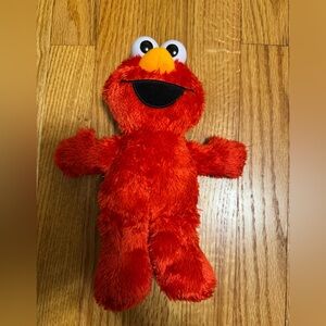 Sesame Street Tickle Me Elmo Laughing Talking Stuffed Animal Plush Toy